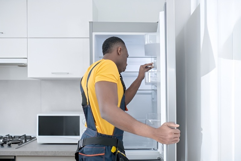 Refrigerator repair in Potrero